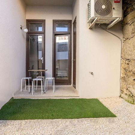 Porto Unique: 1Br W/ Private Patio By Lovelystay Exterior photo